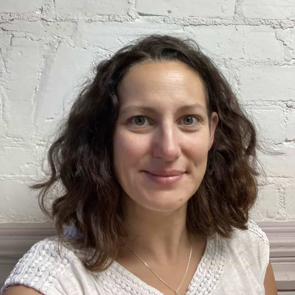 Chloe Wright - ISUMO